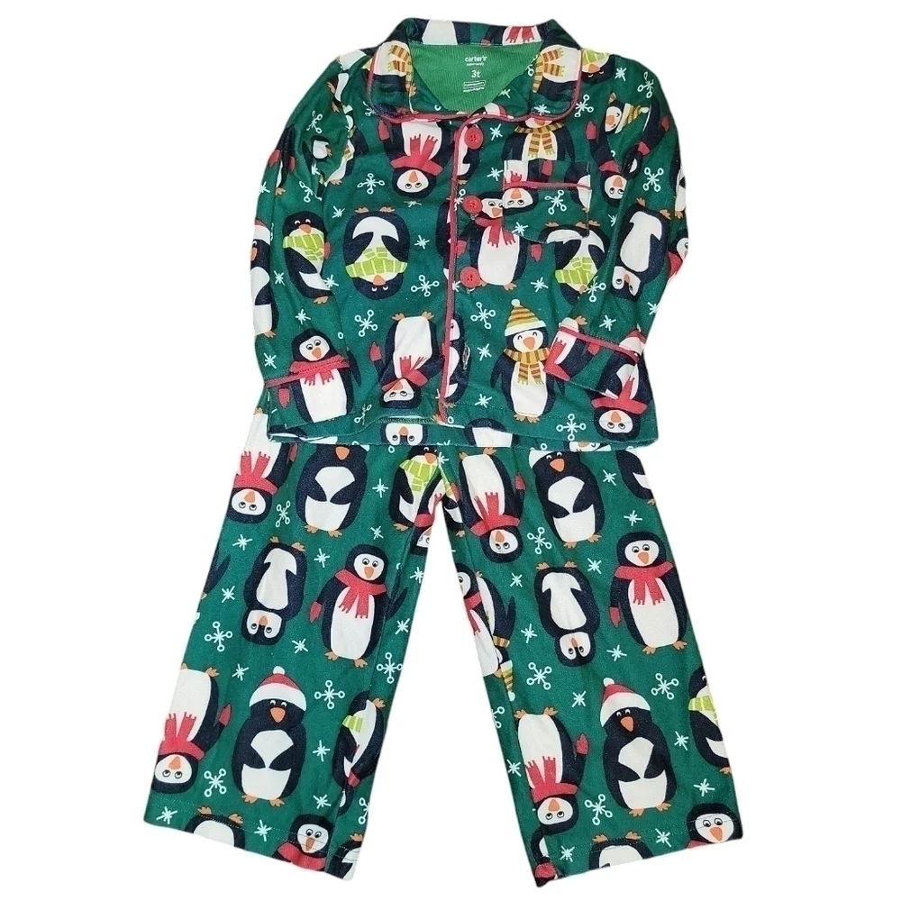 Carter’s size 3T Christmas themed pajama set long sleeve & pants